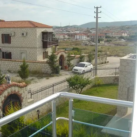 Pembe * Alacati