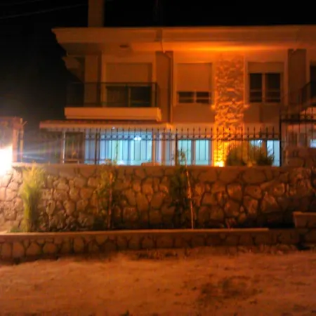 Pembe * Alacati