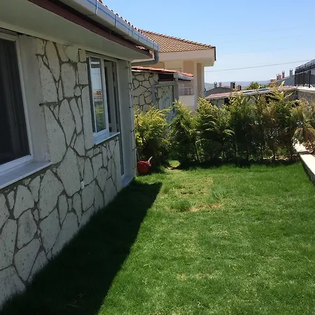 Apartment Pembe