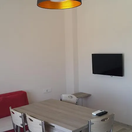 Apartment Pembe