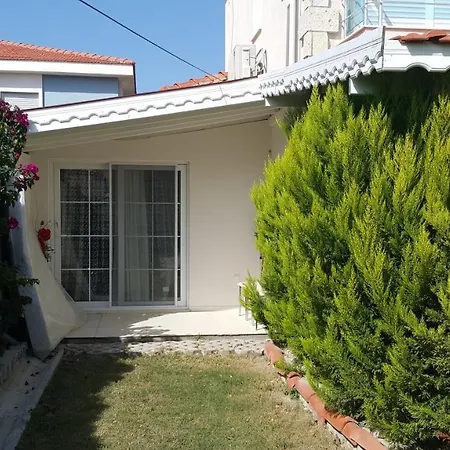 Apartment Pembe Alacati